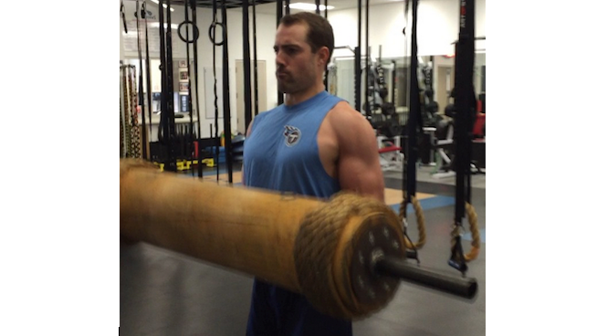 Titans' Ryan Succop Curls Rogue Log While Challenging Marcus Mariota to Arm Wrestling