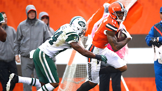 Terrelle Pryor Shook Pro Bowl Corner Darrelle Revis Out of His Shoes on Sunday