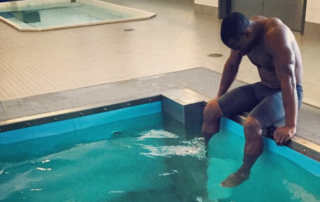 Victor Cruz's Pool Workout with a ViPR