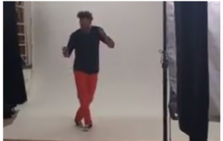 Giants' Hunter Pence Dances to Michael Jackson While Wearing Orange Pants