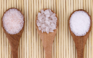 How the Benefits of Himalayan Pink Salt Compare to Those of Table Salt