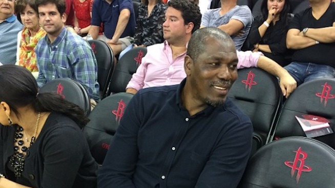 The Time When Hakeem Olajuwon Ate 100 Chicken McNuggets - stack